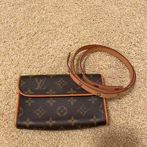 Vintage Louis Vuitton Fanny belt bag